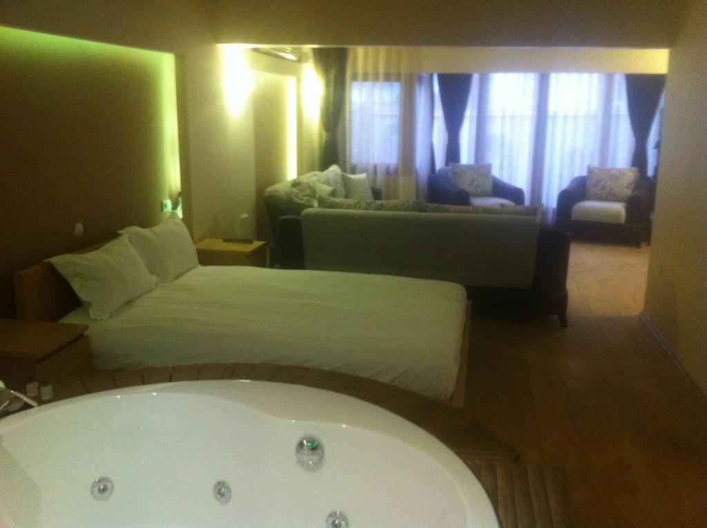Hotel Megapole 3*