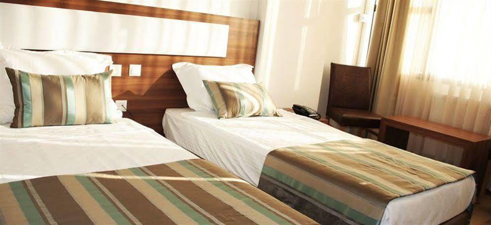 Megapole Hotel